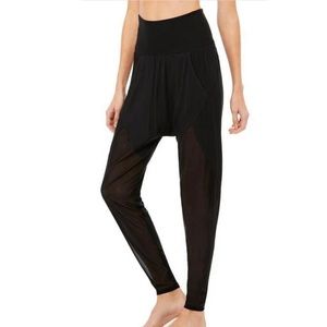All Yoga Axis Pant